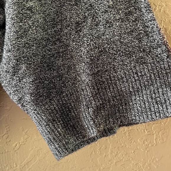 INC Women’s dark gray heather top short sleeves lightweight sweater k… - Picture 7 of 9